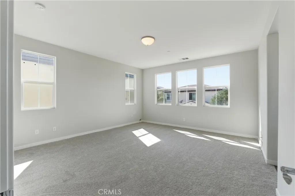 39659 Strada Gabrile, Lake Elsinore, California 92532 home-pic-24